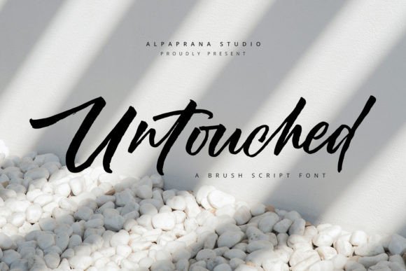 Untouched: A Brush Script Font for Modern Branding